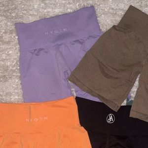 LILAC NVGTN SHORTS SIZE SMALL